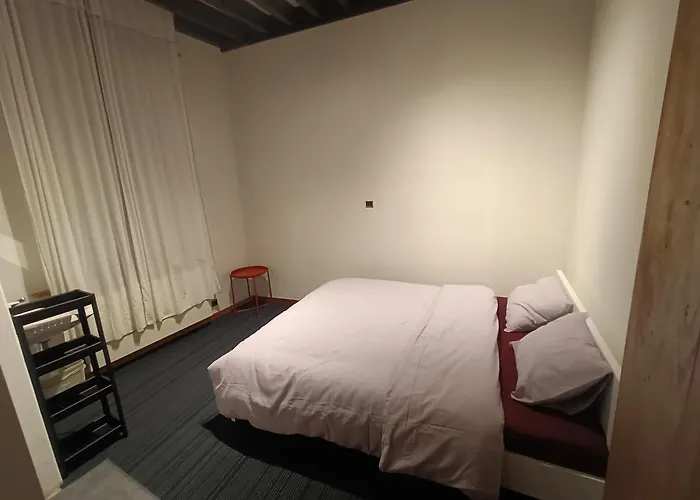Viktoria Hostel